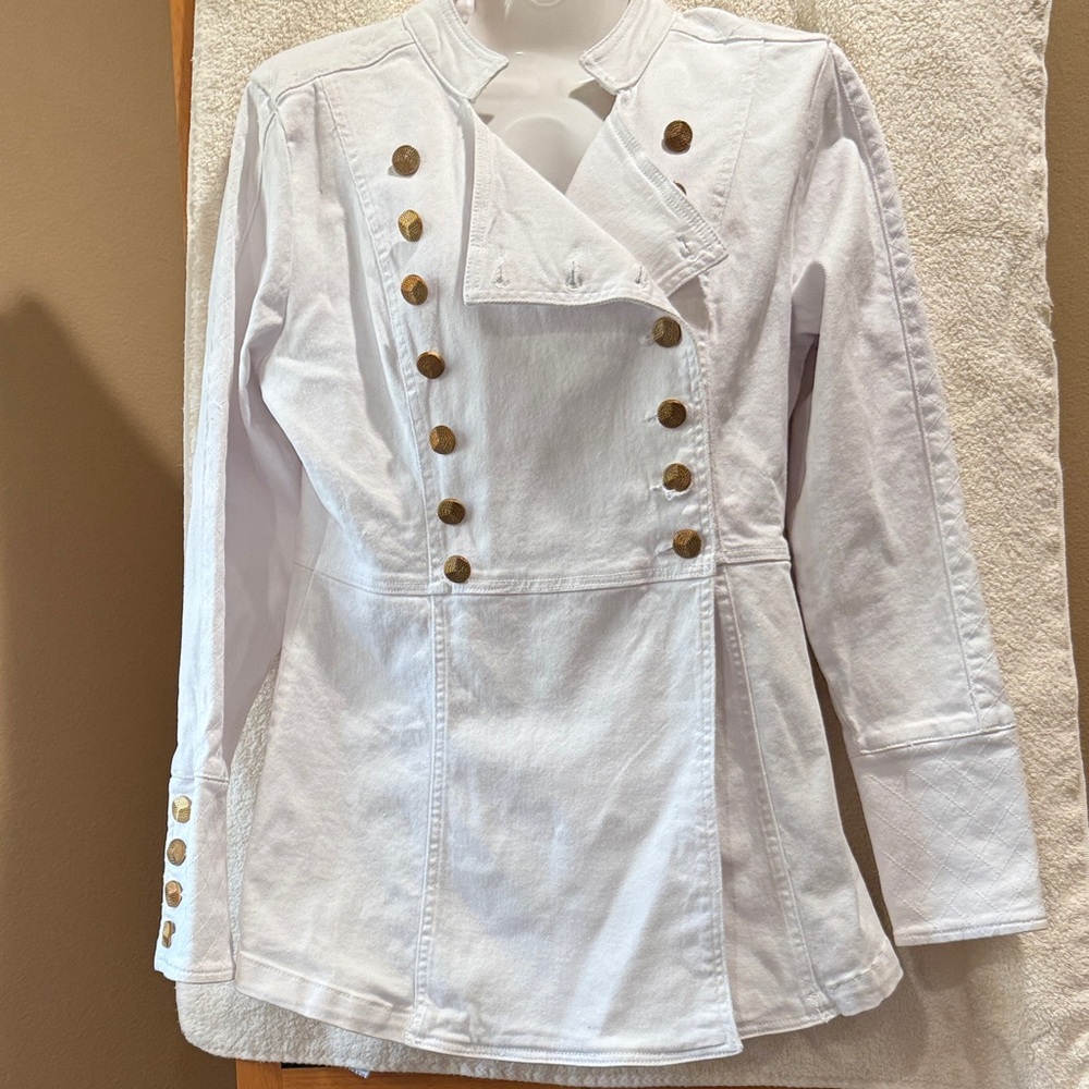 VENUS White Blazer with Gold Buttons